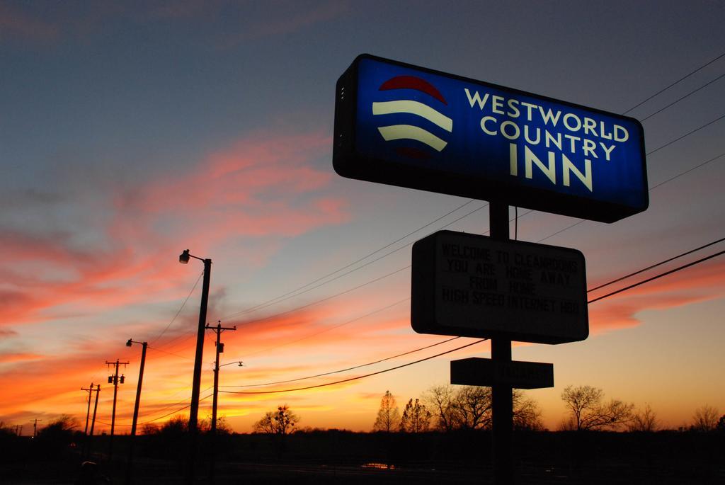 Westworld Country Inn Hubbard Exterior foto